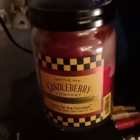 Parfait style tri-colored tri-scented candle - Picture 3 of 4